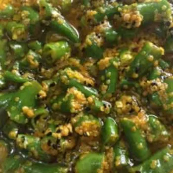Natural Green Chilli Pickle Trader